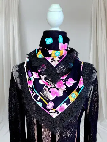 새상품 미사용 LEONARD 레오나르 꽃무늬 손수건 60cm 레이스