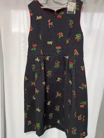 프랑슈리페 블랙 빨간 열매 원피스