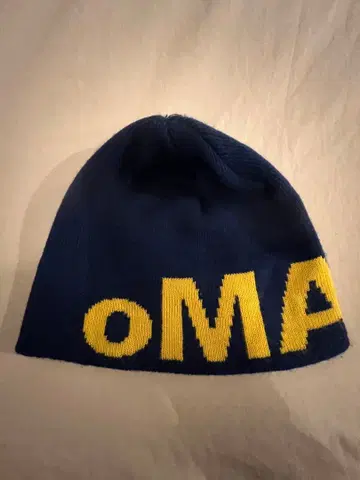 oMA 네이비 니트 모자