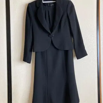 블랙 원피스 수트 (자켓 포함)