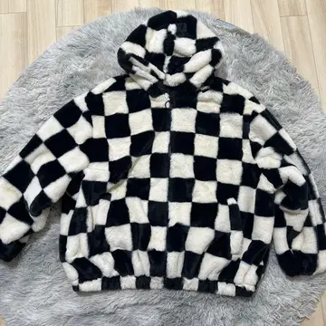 H&M 체크 무늬 보아 자켓