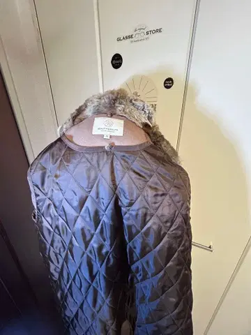 [ 새상품급 ] 뷰티앤유스 UA 베이지 더플 코트 퍼 카라 부착