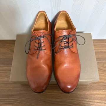 [ 미사용 새상품 ] 파드로네  플레인 토 슈즈 카멜