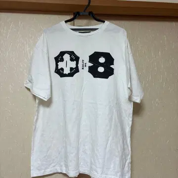 괴수 8호 베이스야드 나루미 T셔츠