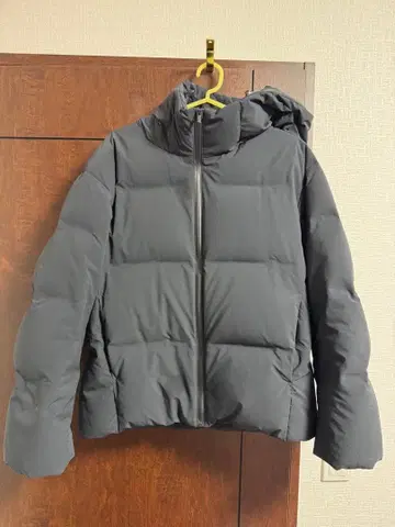 UNIQLO 심리스 다운 자켓 M 네이비