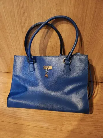 파란색 토트백 숄더 스트랩 포함