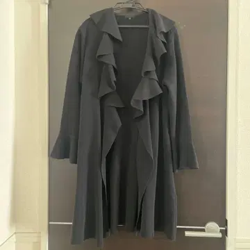 투 비 시크 블랙 프릴 가디건