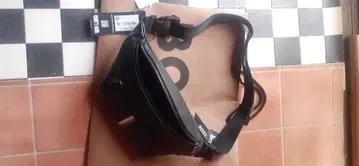 BOSS 블랙 숄더백 택 포함 새상품