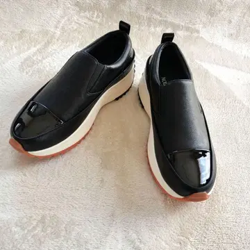 미사용 새상품 NOUBEL VOUG (누벨 보그) 통굽 슬립온 블랙 24