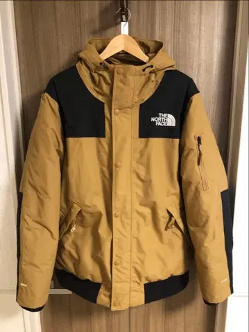 THE NORTH FACE 마운틴 다운 자켓 정가 70400엔