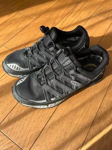 KEEN 킨 버사트레일 하이킹 슈즈