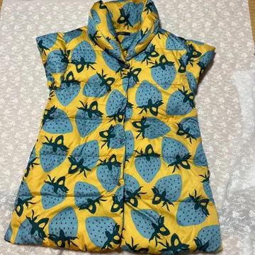 [ 레어 ] 마타노 아츠코 다운 베스트 새상품급 이치고 패턴