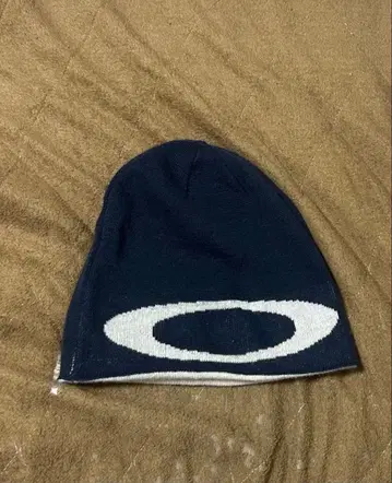 Oakley 로고 니트 모자 네이비