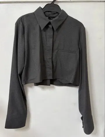 다크 그레이 크롭 셔츠 긴팔 ZARA