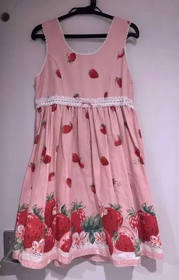 셜리 템플 앤티크 딸기 오버롤 스커트 150 핑크