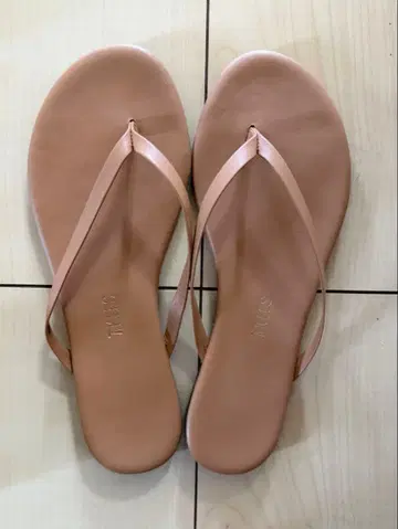 TKEES 플랫 샌들 US 6