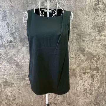 비아지오 블루 슬리브리스 티셔츠 블랙 심플 돌려입기 발군(2)