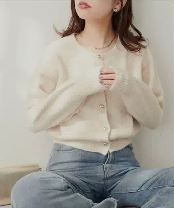 [ZOZO 한정판] 동글동글 단추 크루넥 가디건