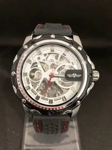 밀리터리 스타일 스켈레톤 심플 기능 고무 벨트 자동 와인딩 손목시계