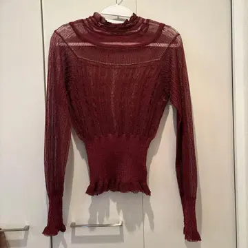 버건디 리브 하이넥 니트