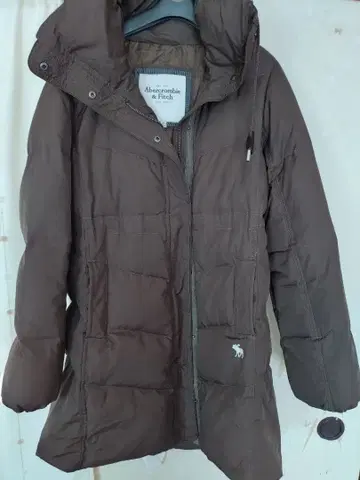Abercrombie & Fitc 브라운 다운 자켓