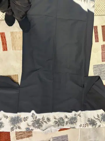 대중 연극 무대 의상 장식 포함