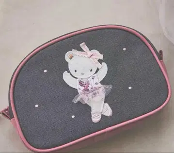 [ 새상품 ] stina x familiar 스티나 파밀리아 파우치