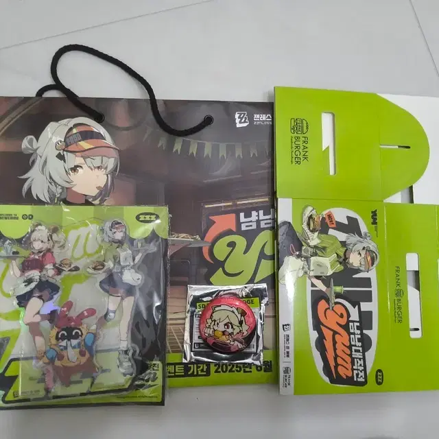 젠존제 프랭크버거 엔비 버니스 아크릴스탠드 캔뱃지 가방 일괄