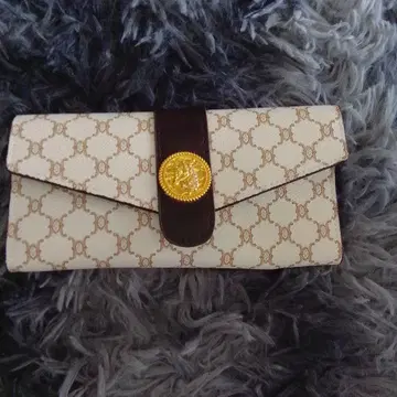 아이보리와 브라운의 장지갑