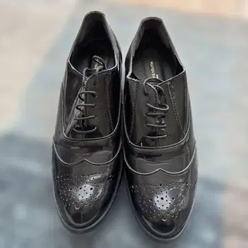 BEAUTY & YOUTH 블랙 로퍼