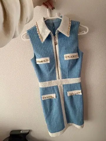 스카이블루 트위드풍 타이트 드레스