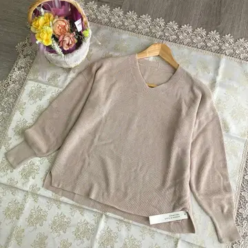 북유럽 생활 잡화점 새상품 코튼 V넥 니트