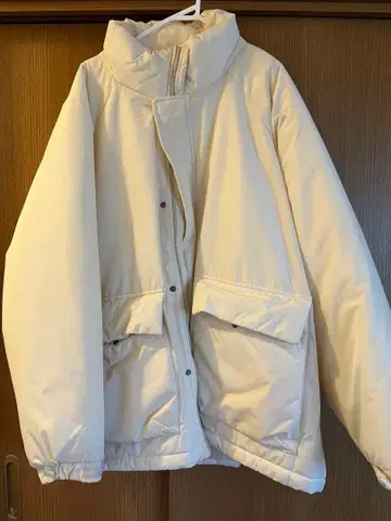 오늘 18시까지 판매 GU 히트 패디드 스탠드 칼라 블루종 화이트