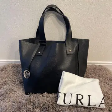 FURLA 블랙 토트백