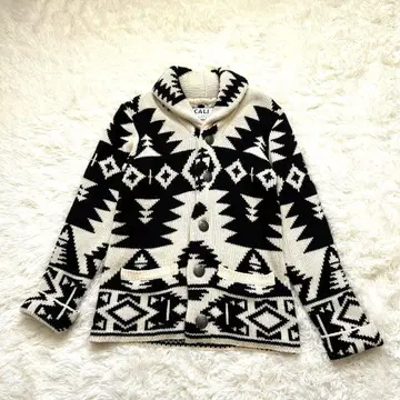 CALI SURF 니트 가디건 네이티브 무늬 아우터 숄카라