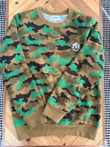 잭 버니 카모 패턴 스웨터 사이즈 6