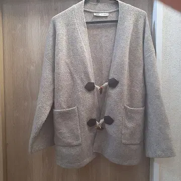 ZARA 두툼한 가디건