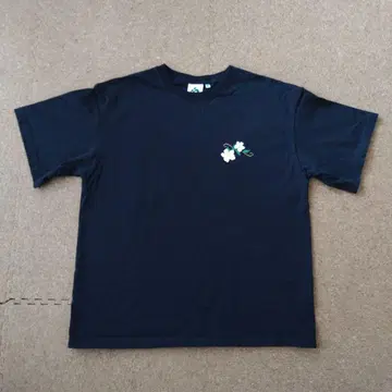 미세스 그린애플 하모니 티셔츠 M 사이즈