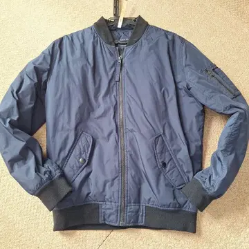 [클리닝 완료] AMERICAN EAGLE 네이비 점퍼 XS