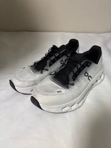 한정판 가격 인하 On Cloudtilt 스니커즈 27.5cm