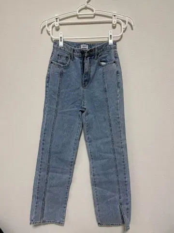 여성용 데님 팬츠 슬릿 포함