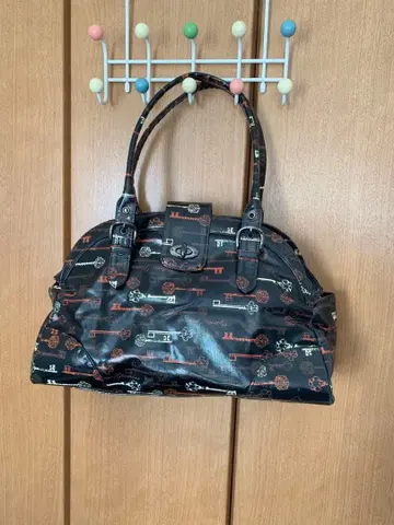 열쇠와 꽃 프린트 중형 핸드백