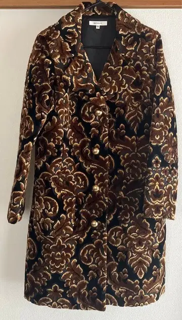 새상품급 마우지 MOUSSY 벨벳 테일러드 자켓 블랙 브라운 꽃무늬