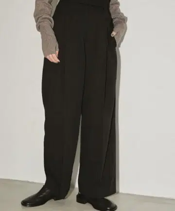 TODAYFUL tuck twill trousers 블랙 36