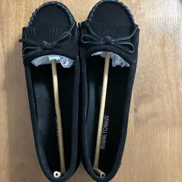 Minnetonka 모카신 8M 블랙