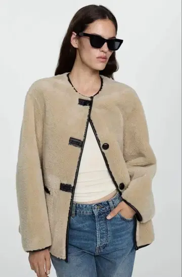 레어 즉시 완판 MANGO 베이지 보아 무스탕 코트 자켓