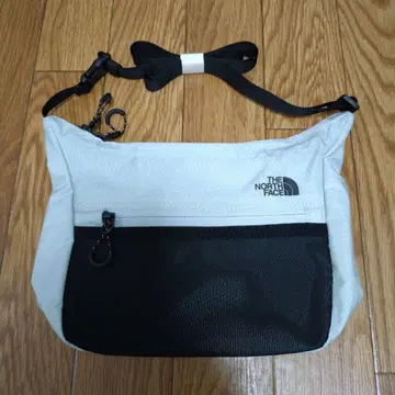 THE NORTH FACE 숄더백 아이스 그레이