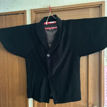 블랙 바이알 아세테이트 겉옷