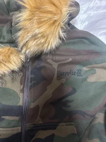 SUPPLIER 카모플라쥬 지퍼 후드티 퍼 포함 L 사이즈 정품