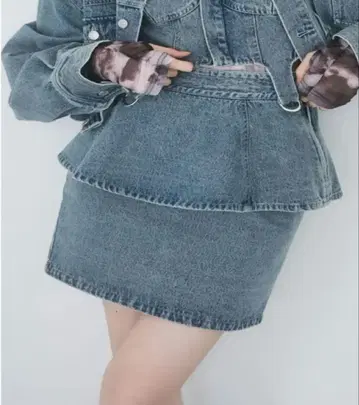 MURUA 페플럼 데님 미니 스커트